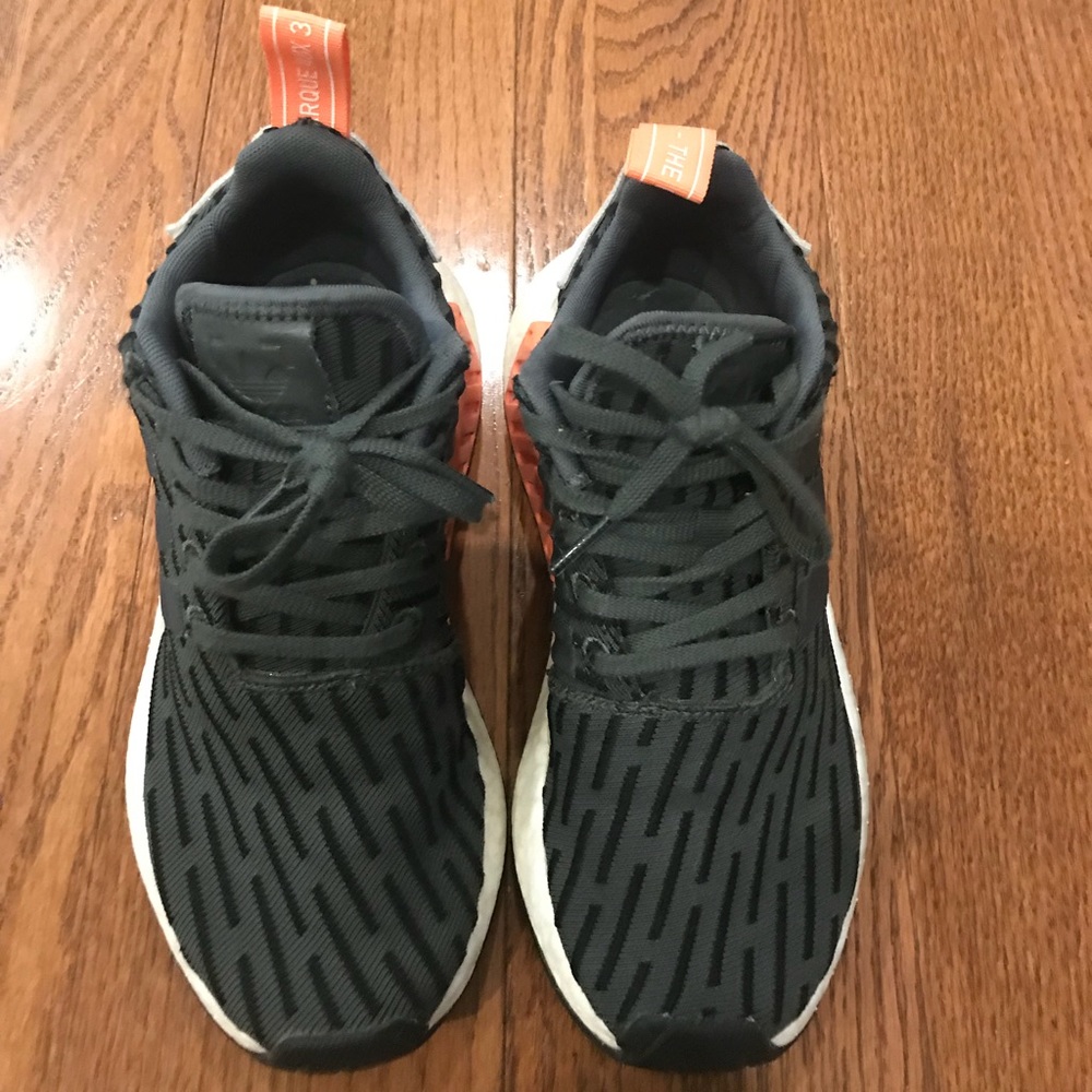 Women’s Adidas NMD R2 size 6